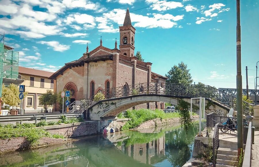 Milan: Navigli Canal Boat Cruise - Vicolo dei Lavandai and the old canal trades