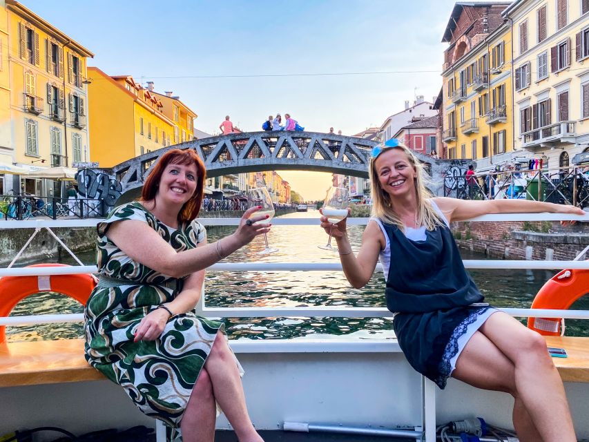 Milan: Navigli District Canal Boat Tour with Aperitivo - Why a canal cruise suits an evening in Milan