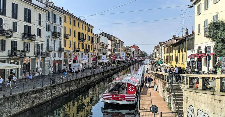 Milan: Navigli District Canal Boat Tour with Aperitivo - The Naviglio Grande and its old railing houses