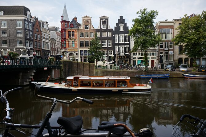 Morning Canal Cruise Amsterdam in Small-Group - Why this morning cruise feels different