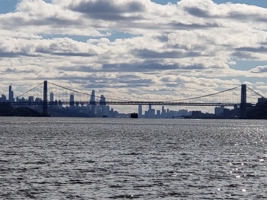 NYC: Hudson River Fall Foliage Sailing Trip - Leaving Chelsea Piers on a classic boat