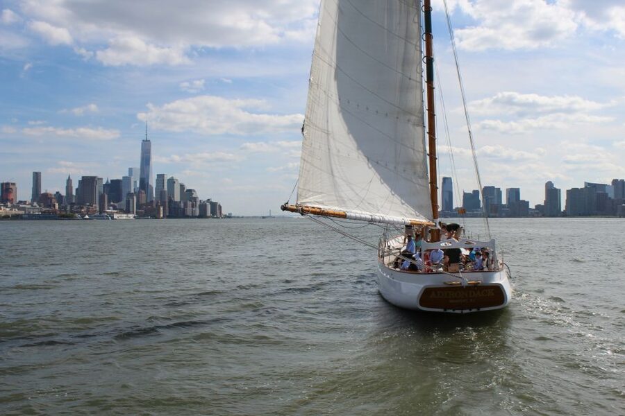 NYC: Hudson River Fall Foliage Sailing Trip - A quieter way to see New York