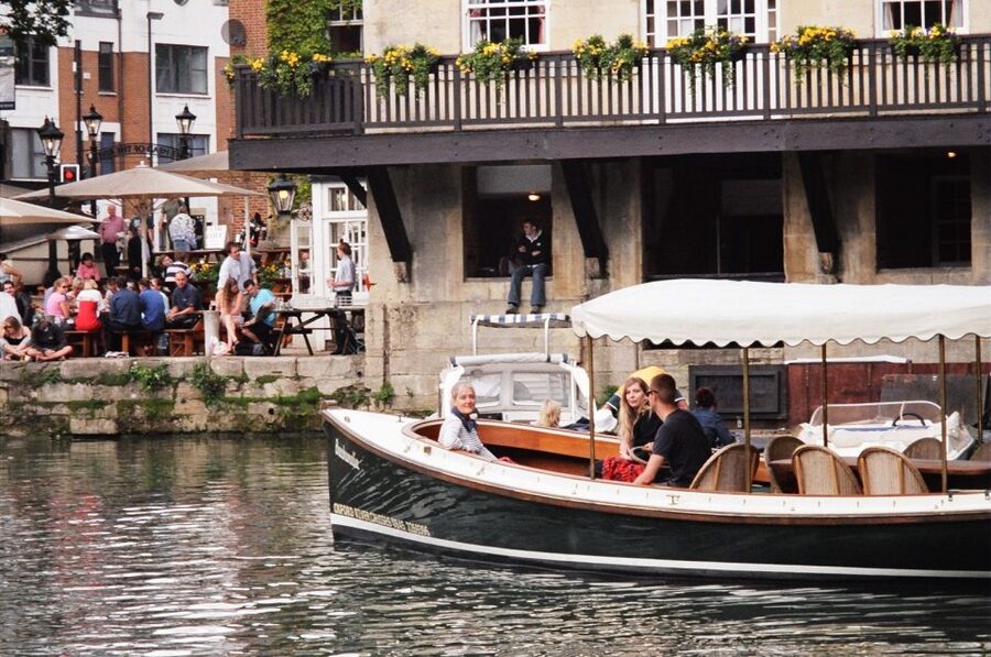 Oxford: Guided Sightseeing River Cruise - What the commentary adds