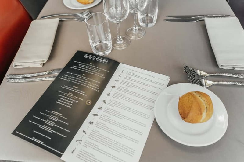 Paris: 2-Hour River Seine Lunch Cruise with 3-course-menu - Who will enjoy this most