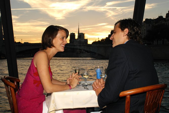 Paris 3-Course Gourmet Dinner and Sightseeing Seine River Cruise - Boarding near the Musée d’Orsay