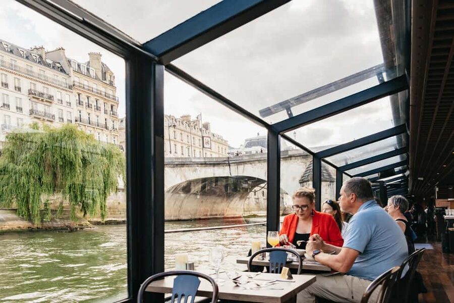 Paris : 3-Course Gourmet Dinner Cruise on Seine River - What you can order beyond the included menu