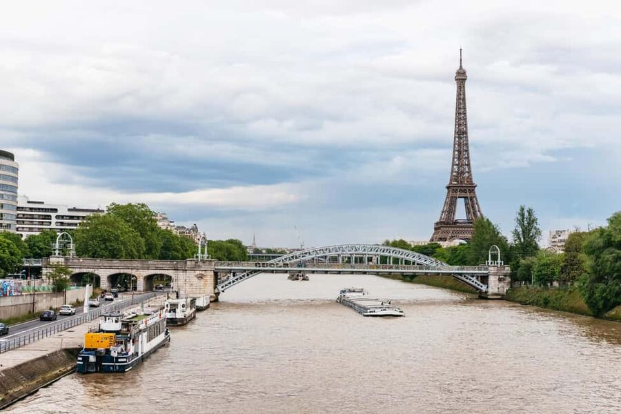 Paris: 3-Course Italian Meal Seine Cruise - Should you book the Trattoria en Seine cruise?