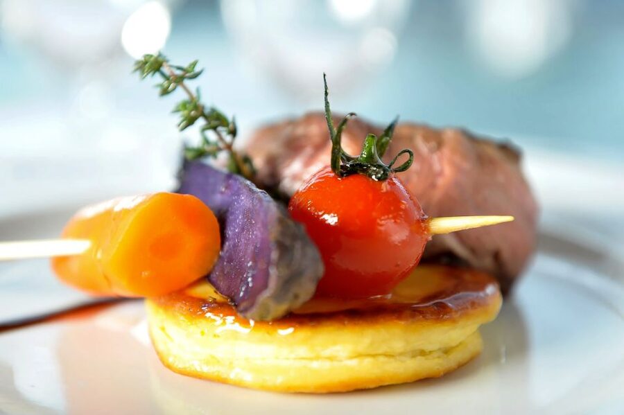 Paris: 3-Course Lunch Cruise on the River Seine - Service, music, and the overall pace