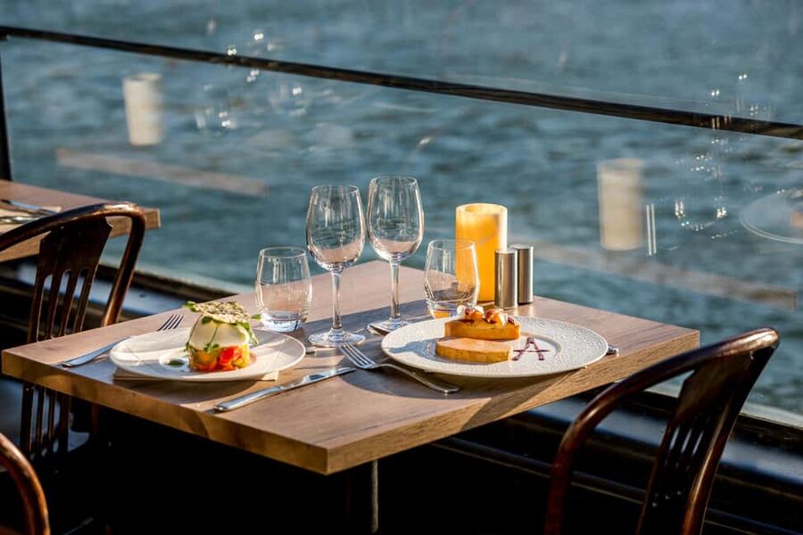 Paris: 3-Course Lunch Cruise on the River Seine - Starting at Port Solferino beside the Seine