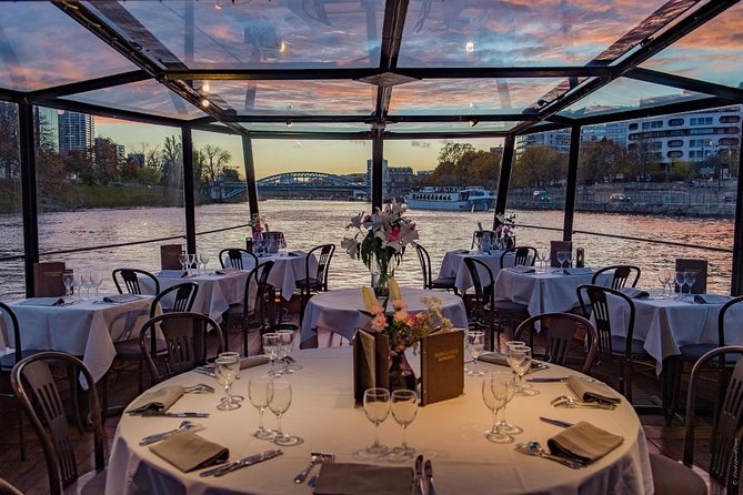 Paris 3-Courses Gourmet Dinner Seine River Cruise with Champagne - The Seine route, from Notre-Dame to the Eiffel Tower