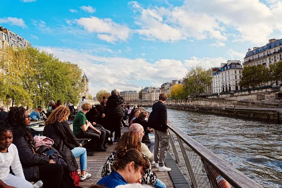 Paris: Big Bus Hop-on Hop-off Tour and Seine River Cruise - Champs-Elysées and the Arc de Triomphe area