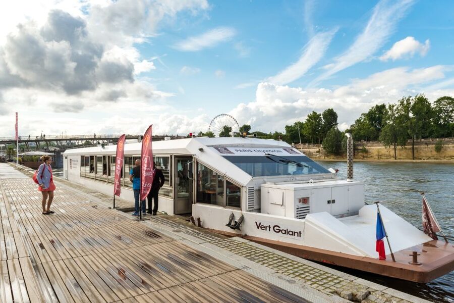 Paris: Early Evening Dinner Cruise on the River Seine - Notre Dame, the Louvre, and Pont Neuf
