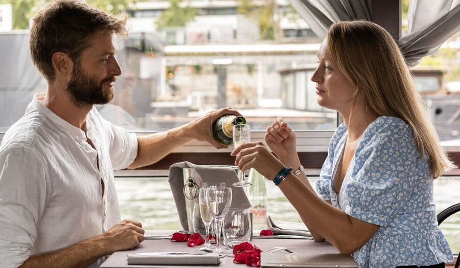 Paris: Early Evening Dinner Cruise on the River Seine - Main Courses: Fish, Poultry, or Beef