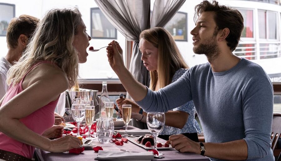 Paris: Early Evening Dinner Cruise on the River Seine - Dessert, Coffee, and Optional Extras