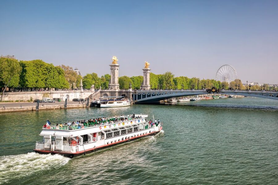 Paris: Eiffel Tower Access and Seine River Cruise - Going up to the Eiffel Tower second level