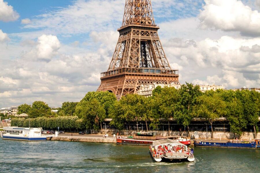 Paris: Eiffel Tower Access by Elevator & Seine River Cruise - Walking to the Eiffel Tower with a guide