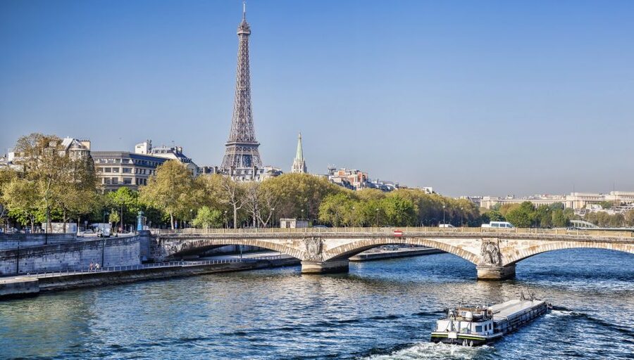 Paris: Eiffel Tower Hosted Tour, Seine Cruise and City Tour - Eiffel Tower access, from Trocadéro to the second floor