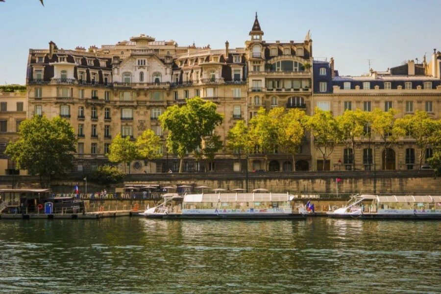 Paris: Eiffel Tower Summit Floor Ticket & Seine River Cruise - Practical limits and packing advice