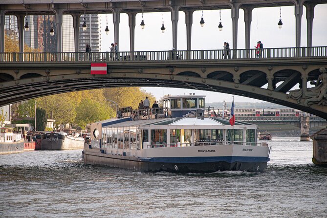 Paris en Scene 3 Course Seine River Dinner Cruise - Boarding at Île aux Cygnes near Bir-Hakeim