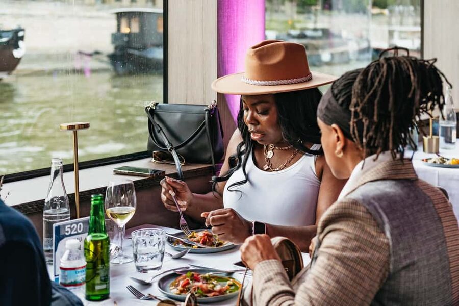 Paris: Gourmet Dinner Cruise on Seine River with Live Music - Debilly Bridge and Pont de l’Alma