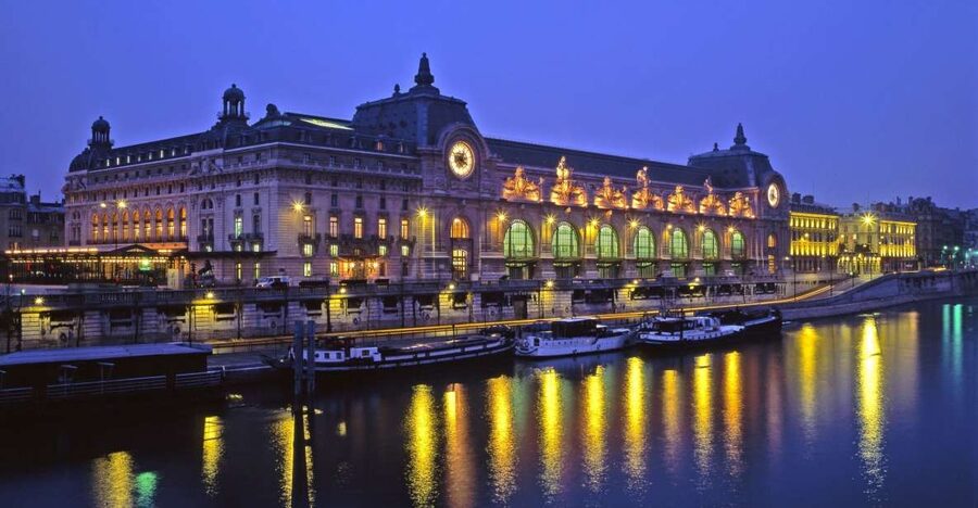 Paris: Happy Hour Evening Cruise on the Seine River - Key points to know before boarding