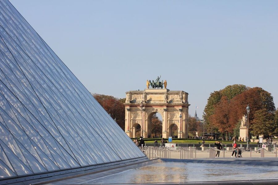 Paris: Louvre Reserved Ticket and River Cruise Combo - Why this Louvre and Seine pairing works