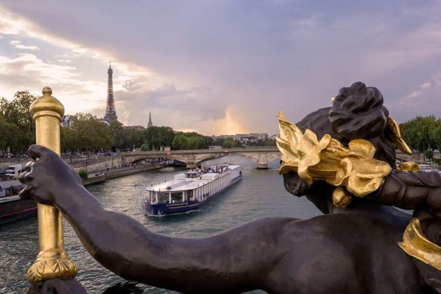 Paris: Romantic Cruise with 3-course Dinner on Seine River - Notre Dame, Bercy, and the turn back west