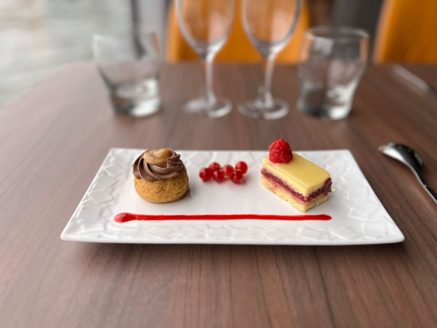 Paris: Seine River Bistronomic Dinner Cruise - A three-course dinner with a French bistro feel