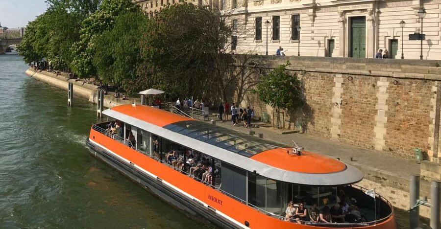 Paris: Seine River Panoramic Cruise - Turning at the Jardin des Plantes