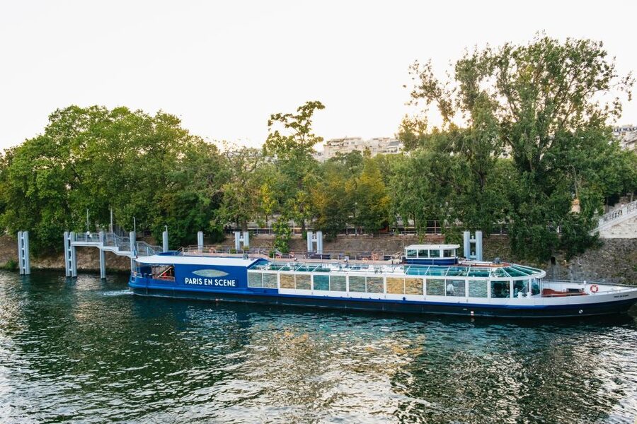 Paris: Seine River Panoramic Views Dinner Cruise - Pont Alexandre III and the grand river crossings