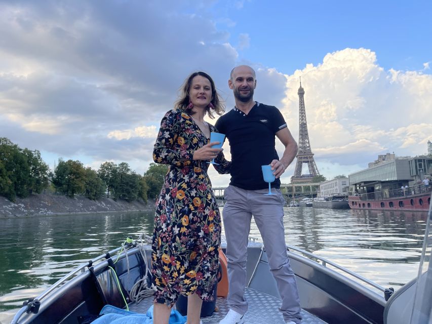 Paris: Seine River Private Cruise - The Louvre and the approach to central Paris