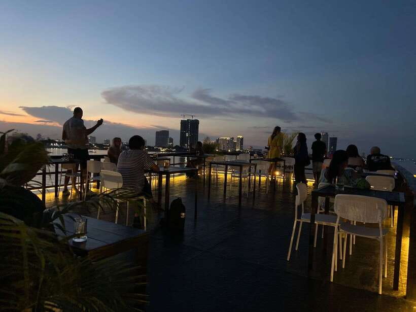 Phnom Penh: Mekong River Sunset Cruise with free flow drink - Who will enjoy this cruise most
