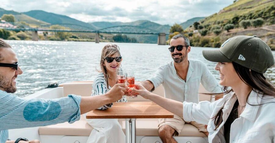Pinhão: Douro River Solar Boat Tour with Wine Tasting - Practical details that make the ride easier