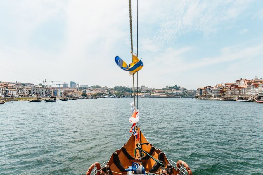 Porto: 6 Bridges Douro River Cruise - Upstream toward Freixo
