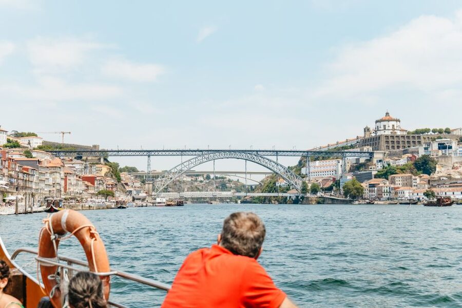 Porto: 6 Bridges Douro River Cruise - Commentary, guides, and sound quality
