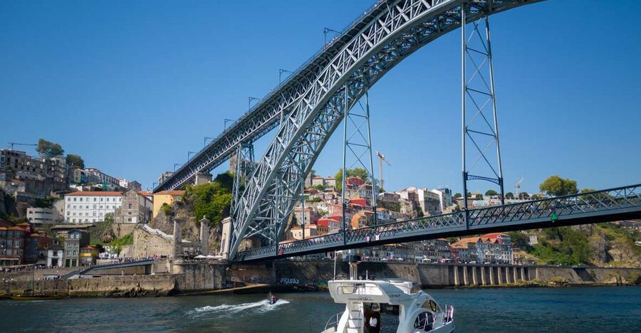 Porto: 6 Bridges Port Wine River Cruise with 4 Tastings - Why This Porto Cruise Works So Well