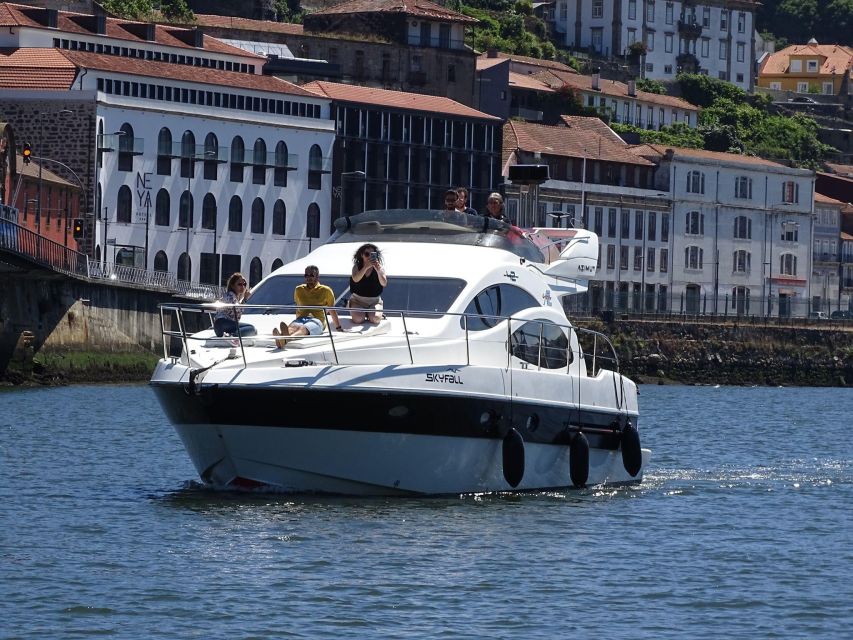 Porto: 6 Bridges Port Wine River Cruise with 4 Tastings - Dom Luís Bridge and Porto’s Signature Image