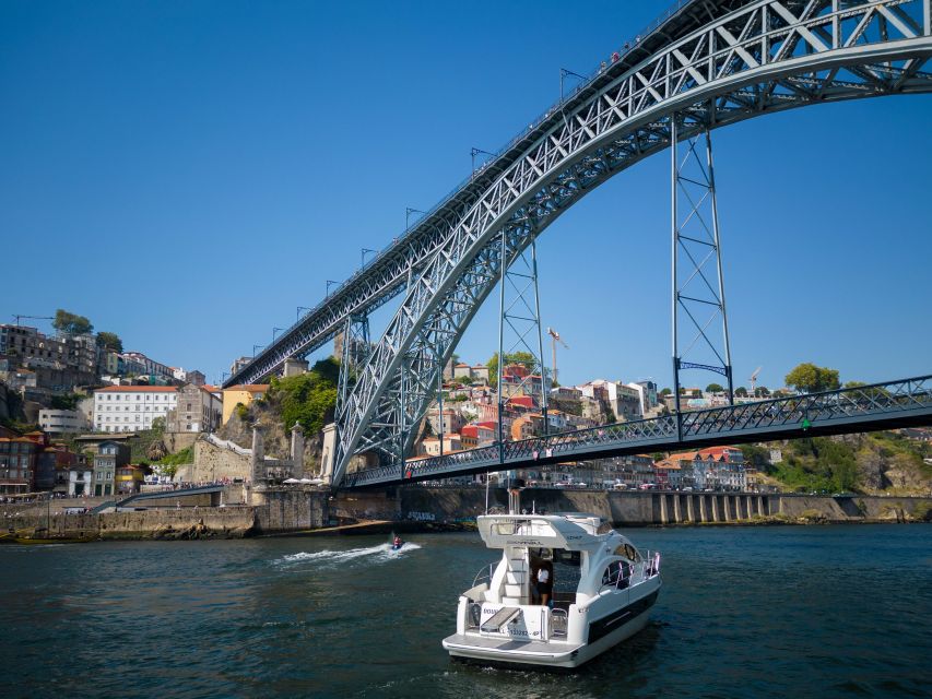 Porto: 6 Bridges Port Wine River Cruise with 4 Tastings - Leaving Douro Marina at R. da Praia 430