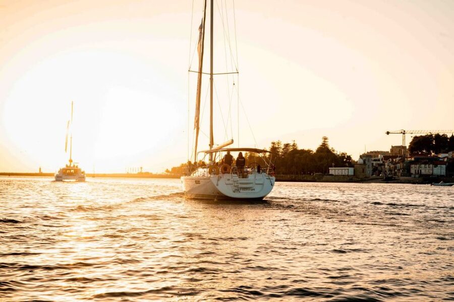 Porto: Daytime or Sunset Douro River Cruise With Port Wine - Arriving at Douro Marina and boarding