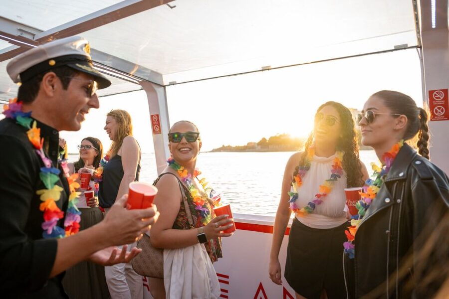 Porto: Douro River Party Boat with Sunset Option & 6 Bridges - Porto and Gaia Seen Together