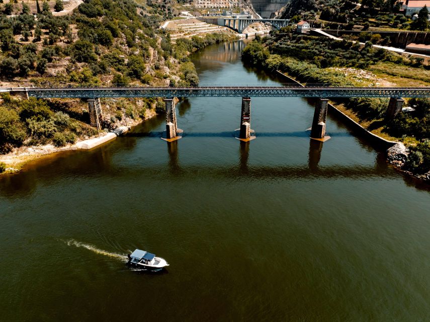 Porto: Douro Valley Full-Day Boat, Train, and Lunch Tour - Why this tour works so well from Porto