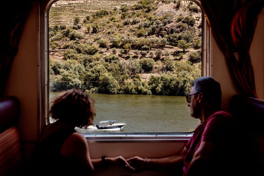 Porto: Douro Valley Full-Day Boat, Train, and Lunch Tour - Lunch with a taste of the local valley