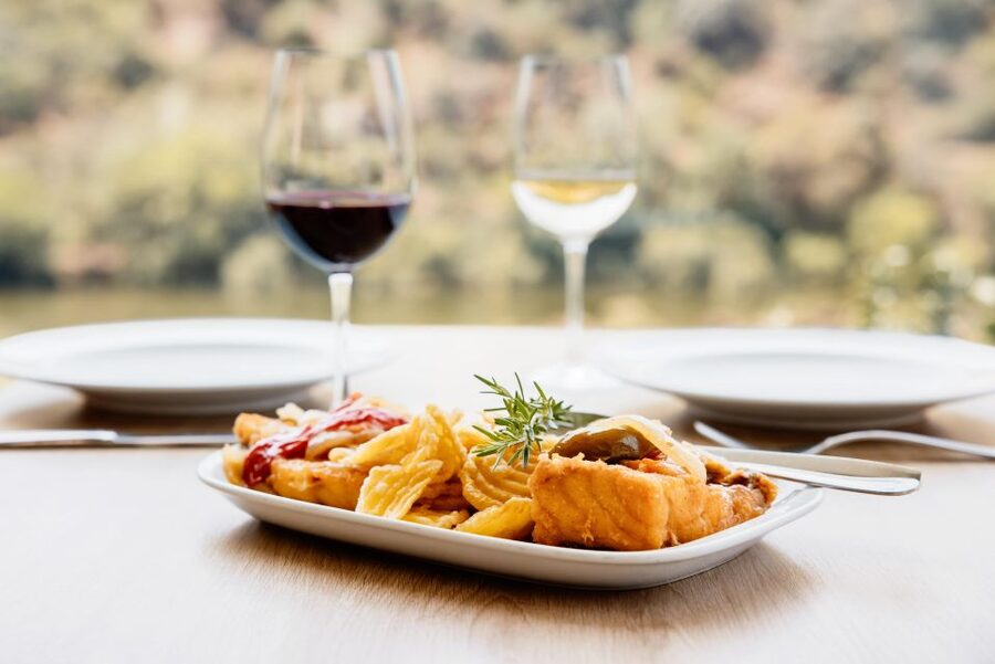 Porto: Douro Valley Full-Day Boat, Train, and Lunch Tour - What to bring and who will enjoy it