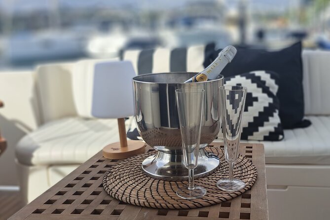 Porto: Luxury Yacht Cruise on the Douro River and Estuary Reserve - Who will enjoy this most