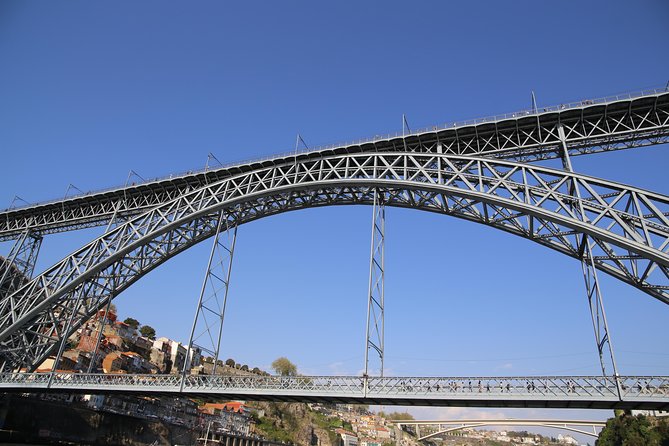 Porto: Private tour in the Douro (1 to 4 people) on a boat just for you - Why this private Douro cruise works so well