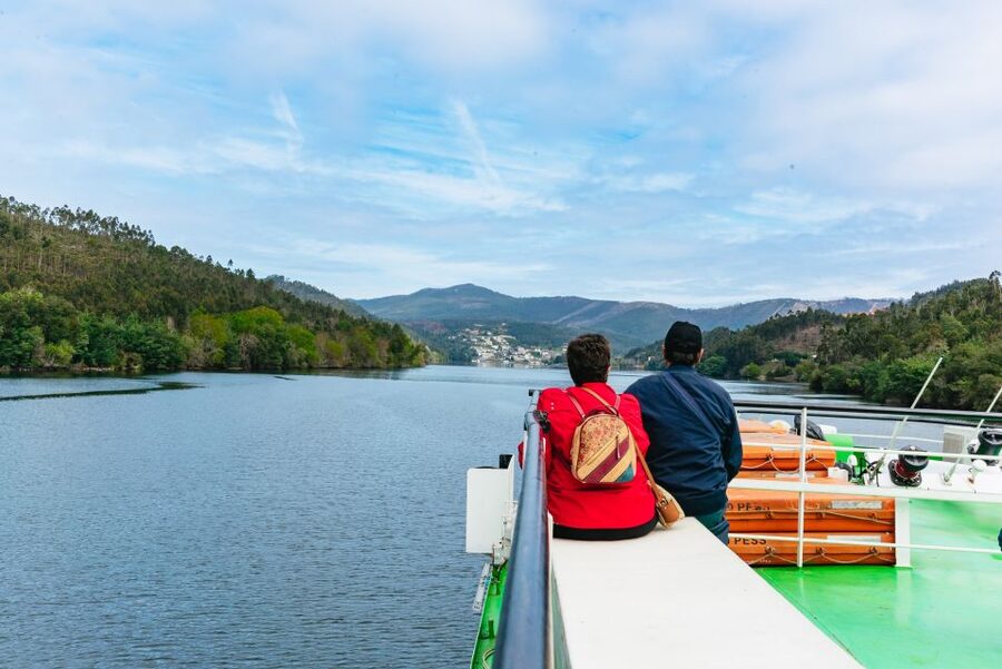 Porto - Régua - Porto Upstream Douro Cruise & Tour - Breakfast begins the six-hour river ride