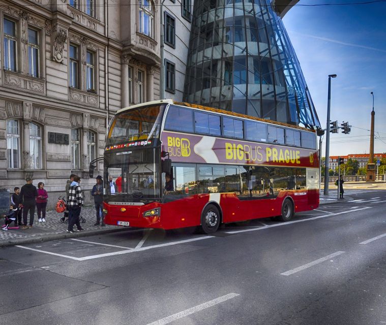 Prague: Big Bus Hop-on Hop-off, Castle Tour and River Cruise - Key points to know before you book