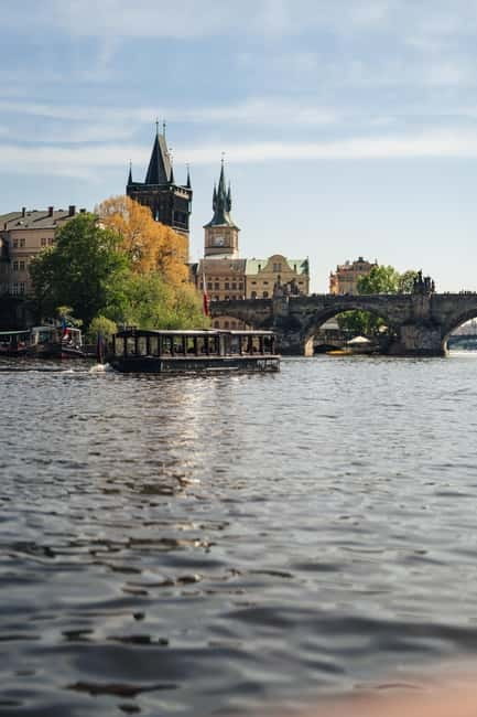 Prague: Canal Cruise Around Charles Bridge - Prague Castle, the Giant Metronome, and Rudolfinum