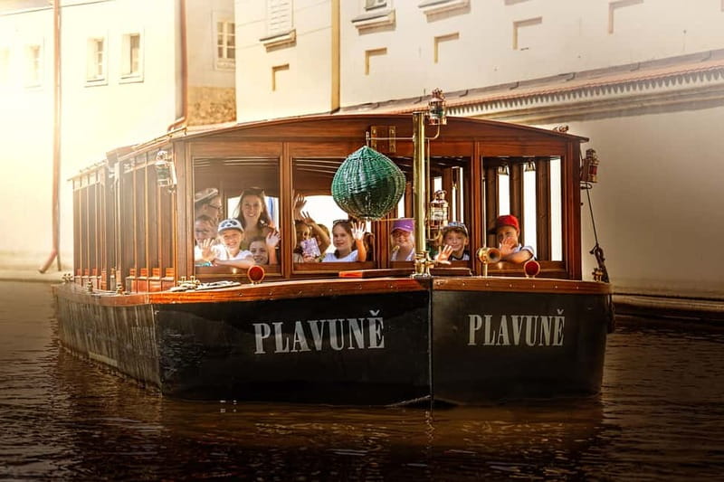 Prague: Canal Cruise Around Charles Bridge - Finding the Charles Bridge Museum meeting point