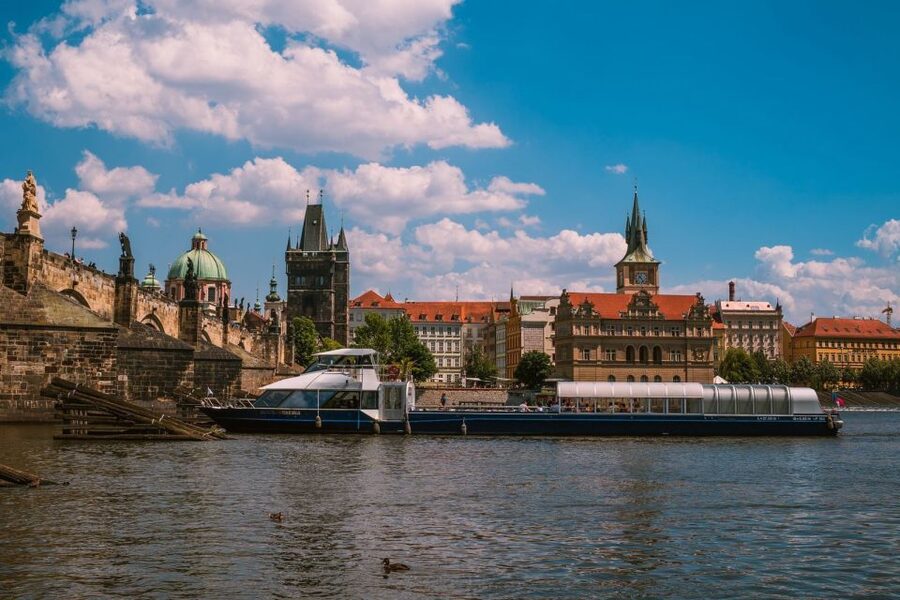 Prague: Evening Vltava River Eco Cruise with Prosecco - Prague Castle from the Vltava